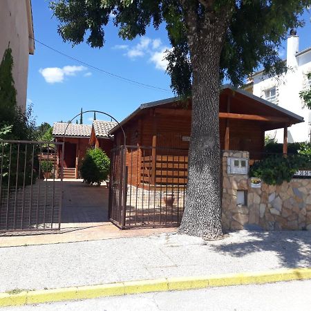Cabanas De Madera La Florida Arroyo Frio Exterior photo
